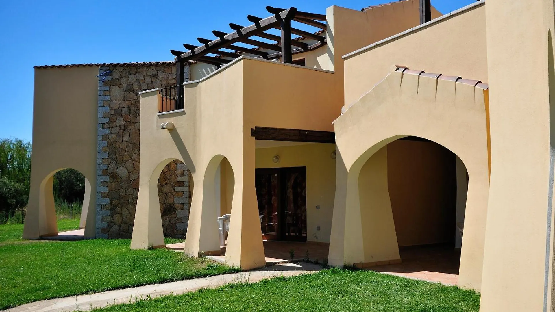 Residenze Del Mare Aparthotel Budoni Italy
