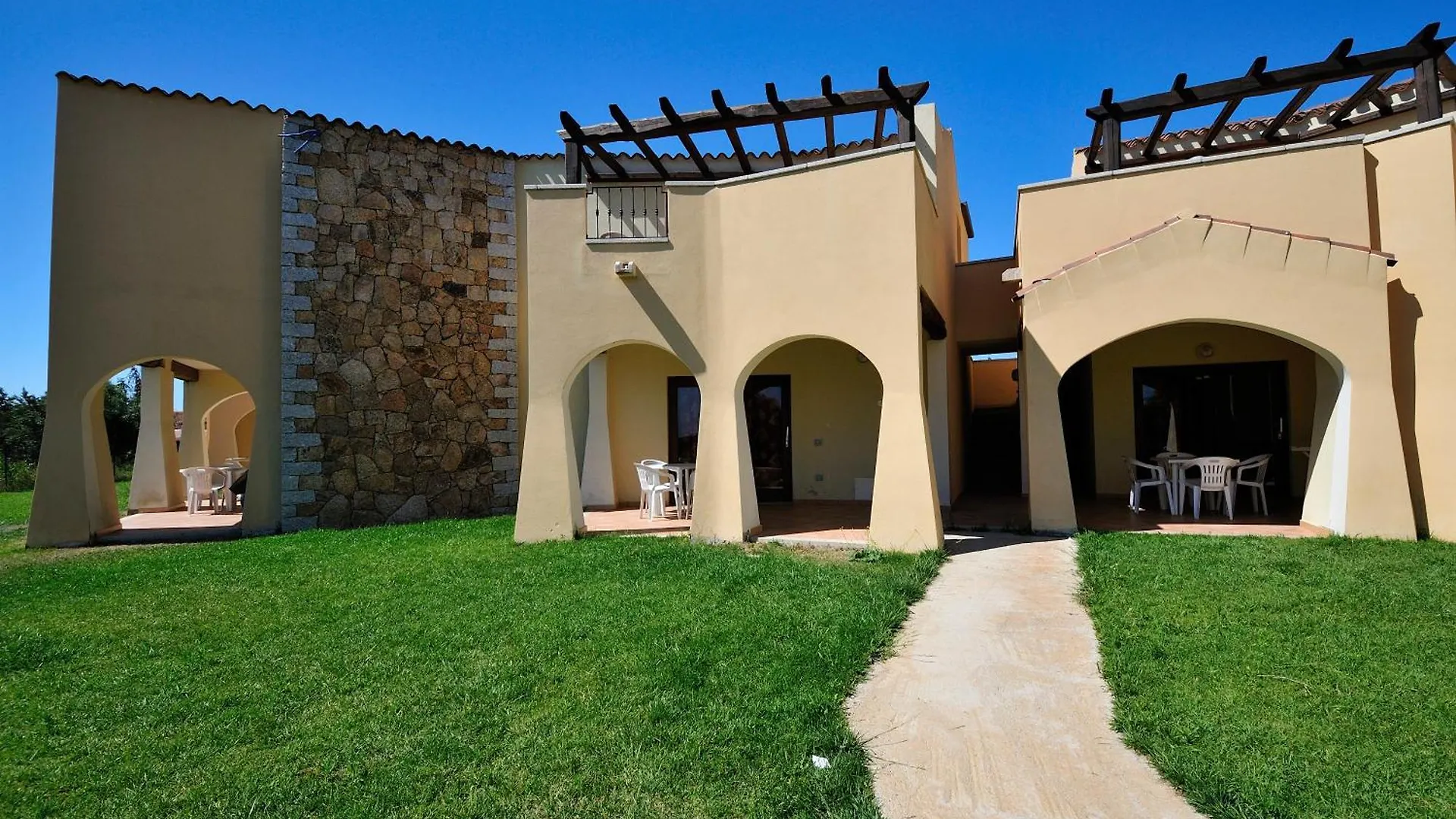 Residenze Del Mare Aparthotel Budoni